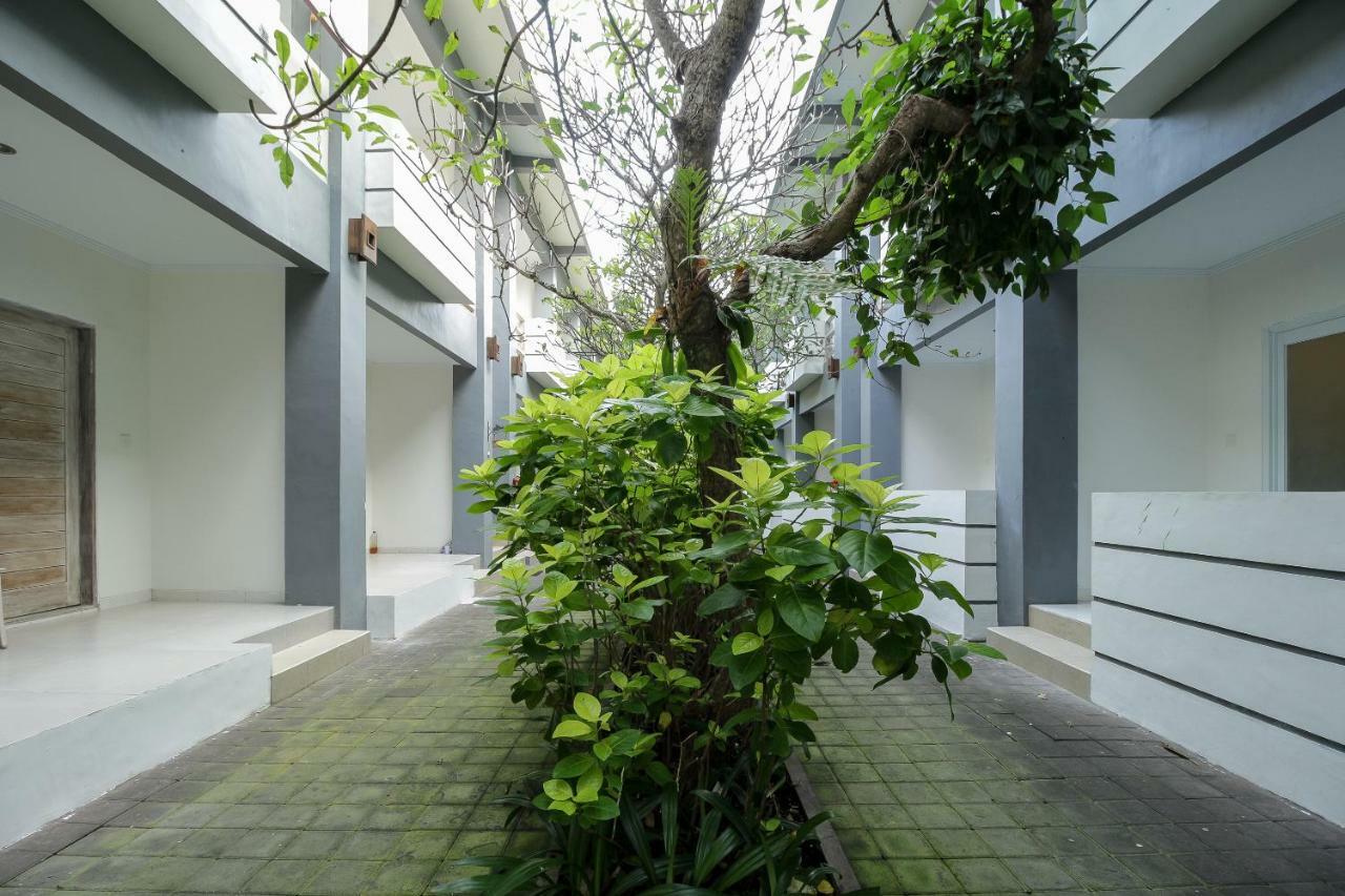 Mesari Beach Inn & Stables Seminyak (Bali) Bagian luar foto