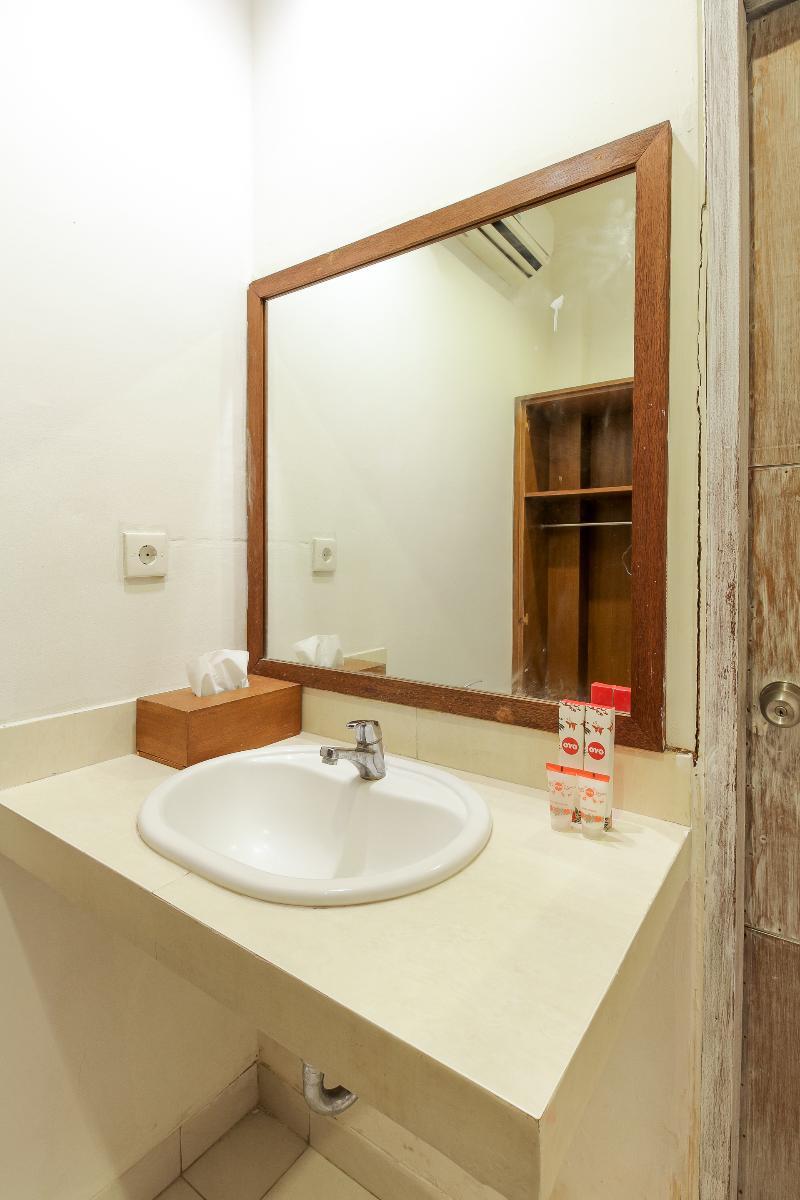 Mesari Beach Inn & Stables Seminyak (Bali) Bagian luar foto