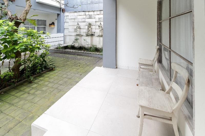 Mesari Beach Inn & Stables Seminyak (Bali) Bagian luar foto